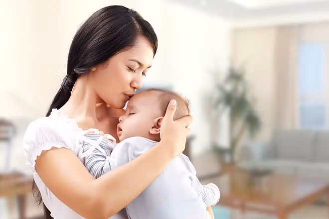 Đi phỏng vấn tôi thực sự sốc khi nhìn thấy con trai mình rất giống vị giám đốc ngồi đối diện - Ảnh 1.