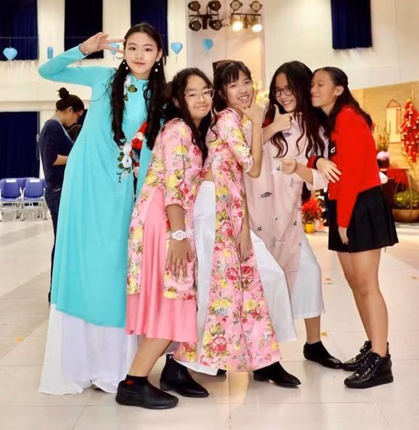 Ngỡ ngàng với diện mạo xinh đẹp của các ái nữ nhà sao Việt: Toàn là những mỹ nhân hàng đầu, sở hữu cuộc sống sang chảnh ai cũng ghen tị-32