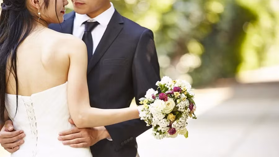 Các cặp đôi cần nhận thức rằng việc vượt qua những trở ngại và cùng nhau phát triển như một cặp vợ chồng mới là một phần bình thường của hành trình hôn nhân. (Ảnh: ITN).