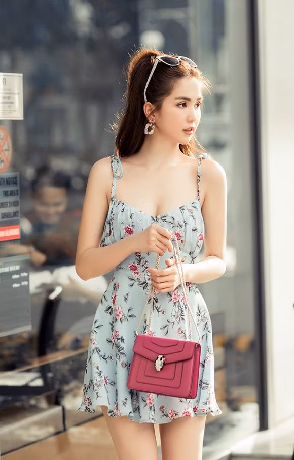 Ngọc Trinh xinh đẹp bất chấp với váy hoa giản dị 5 Nữ hoàng nội y,người mẫu ngọc trinh,ngọc trinh xinh đẹp bất chấp