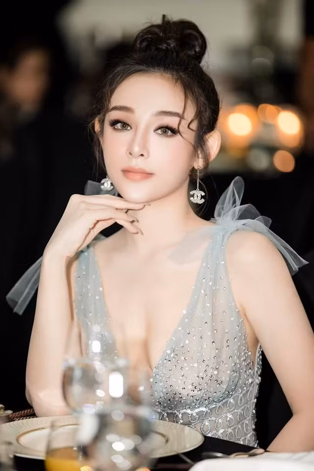 Khoe ảnh cưới của bố mẹ ngày xưa Huyền Baby liền bị cư dân mạng nhận xét không xinh bằng mẹ ảnh 7