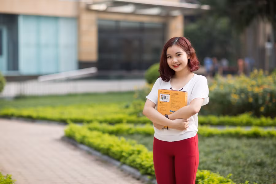 Học giỏi lại năng động, cô sinh viên ĐH Anh Quốc Việt Nam đúng chuẩn “con nhà người ta” - Ảnh 2. Học giỏi lại năng động, cô sinh viên ĐH Anh Quốc Việt Nam đúng chuẩn “con nhà người ta” - Ảnh 2.