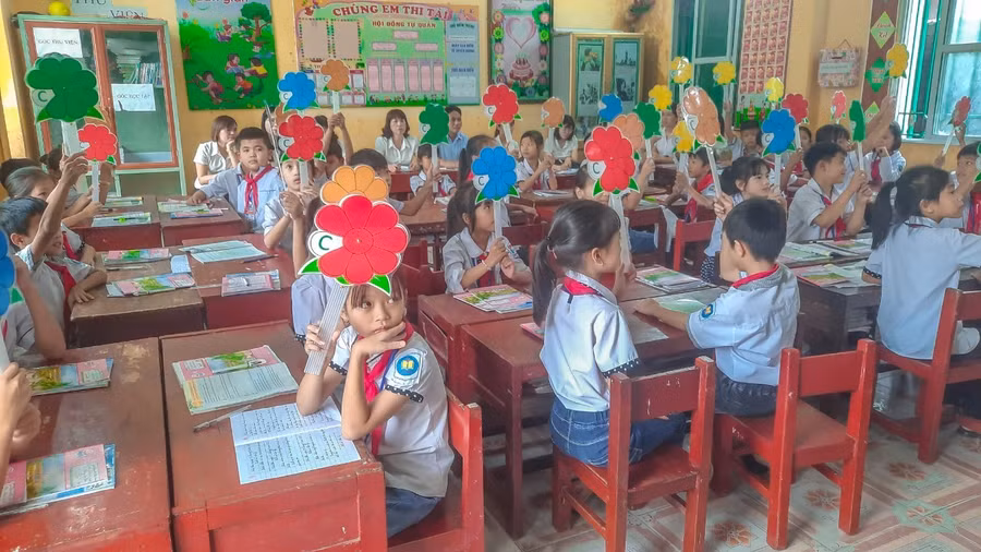 Tiết Lịch sử và Địa lý tại lớp 4D1 với bài: “Dân cư và hoạt động sản xuất ở vùng trung du và miền núi Bắc Bộ”.