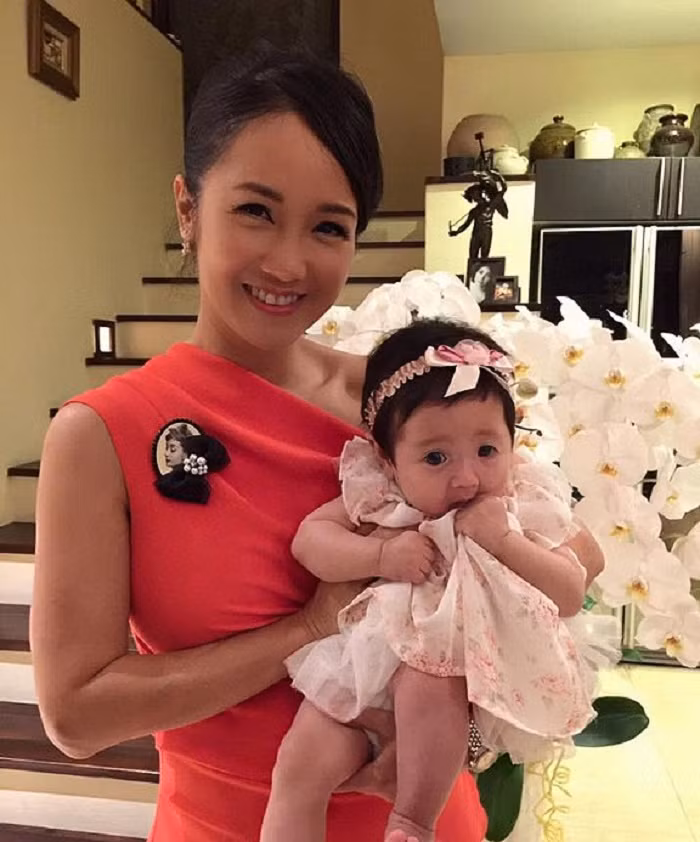 Tinh ban ben bi va dang nguong mo cua Hong Nhung - Ha Kieu Anh hinh anh 8