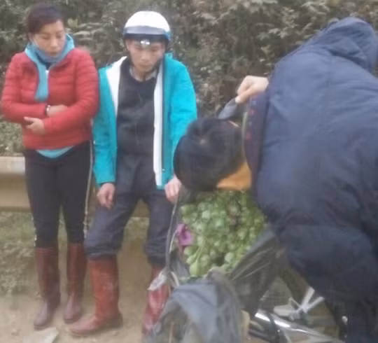 Đôi vợ chồng mua hơn 20kg thuốc phiện đi làm… quà biếu