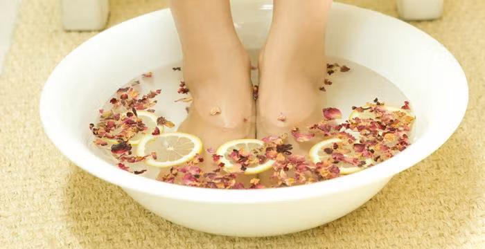 Những mẹo trị hôi chân hiệu quả ảnh 4 Image result for mẹo trá» hôi chân