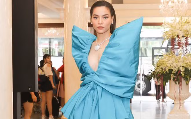 Hồ Ngọc Hà.