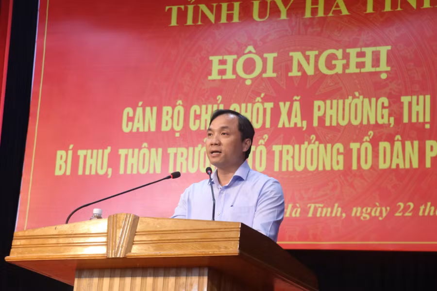 Bí thư Tỉnh ủy Hà Tĩnh - Hoàng Trung Dũng phát biểu tại Hội nghị. (Ảnh: PH).
