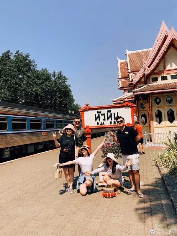 Cứ ngỡ Lưu Diệc Phi đẹp hoàn hảo, ai ngờ cô sở hữu đôi chân cơ bắp như này-3