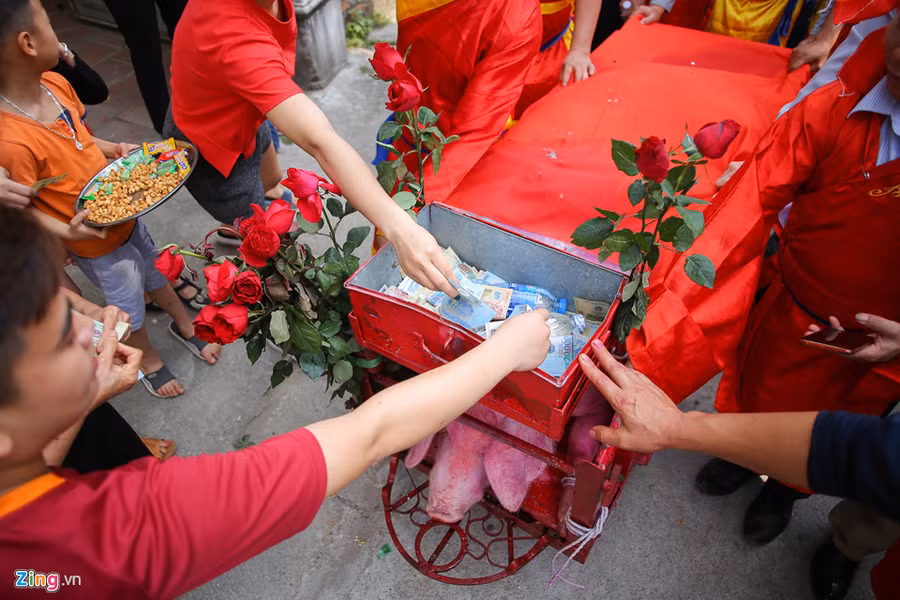 Nghi le chem lon lang Nem Thuong van dien ra kin dao hinh anh 7