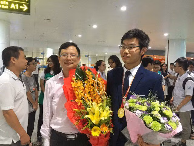 Đôi bạn “vàng” nhận học bổng toàn phần của Viện công nghệ số 1 thế giới MIT năm 2018 - 2
