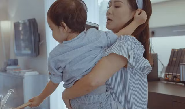 Dù đã lớn phổng phao, gương mặt của một loạt nhóc tì nhà sao Việt vẫn luôn là ẩn số-6