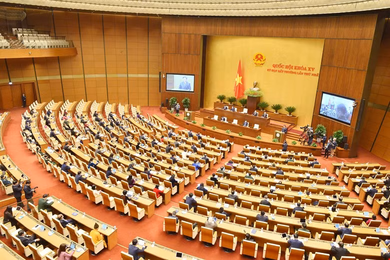 Kỳ họp bất thường lần thứ nhất.