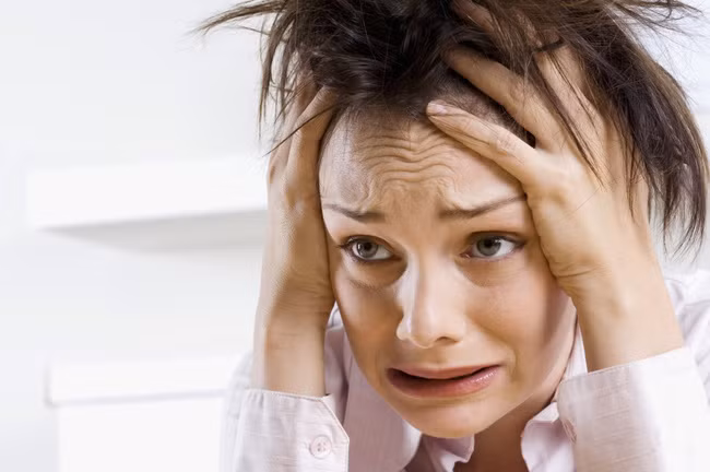 Top 5 chứng rối loạn tâm lý thường gặp ở các chị em công sở, không nhận biết sớm sẽ gây ra tổn thương nặng nề - Ảnh 2. Top 5 chứng rối loạn tâm lý thường gặp ở các chị em công sở, không nhận biết sớm sẽ gây ra tổn thương nặng nề - Ảnh 2.