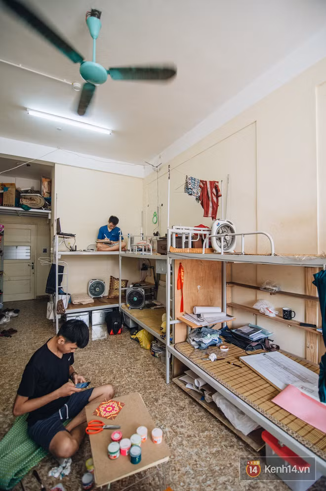 Khám phá ký túc xá của ngôi trường có kiến trúc đẹp nhất nhì Việt Nam, nơi sinh viên ăn-ngủ-sinh hoạt cùng bảng màu, giá vẽ - Ảnh 9.
