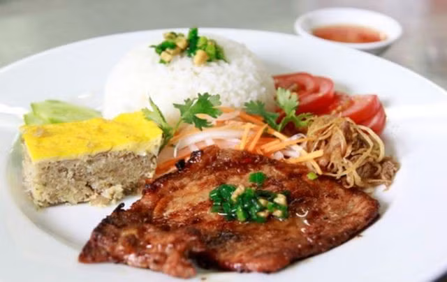 Những món ăn có tên gọi độc nhất vô nhị ở Việt Nam - Ảnh 11.