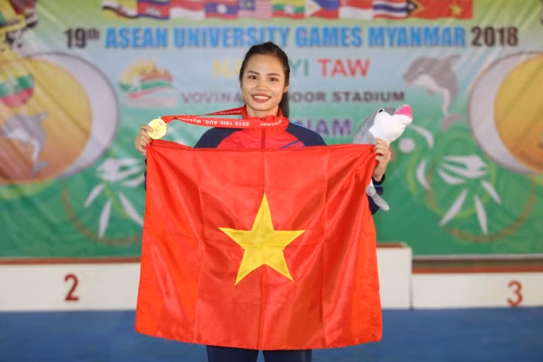 Đỗ Thu Hường huy chương vàng Vovinam ở hạng cân 51 kg nữ