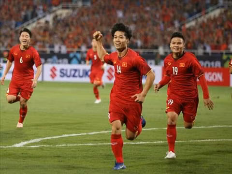 Quang Hải, Công Phượng có thể không được đá chung kết AFF Cup hình ảnh