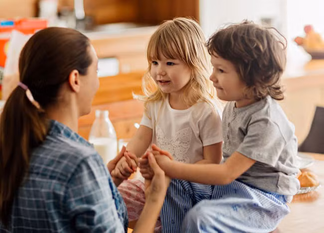 5 cách đơn giản hiệu quả giúp cha mẹ kiểm soát những hành vi “xấu xí” của trẻ dễ như trở bàn tay - Ảnh 3.