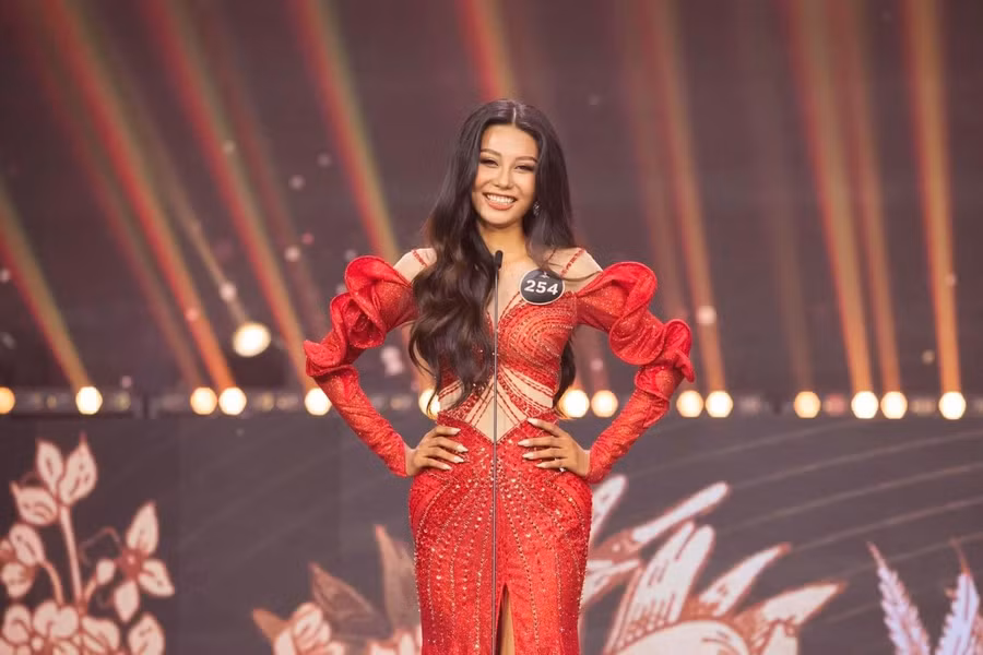 Á hậu 2 Thạch Thu Thảo sẽ là người đại diện Việt Nam thi đấu tại cuộc thi Miss Earth 2023.