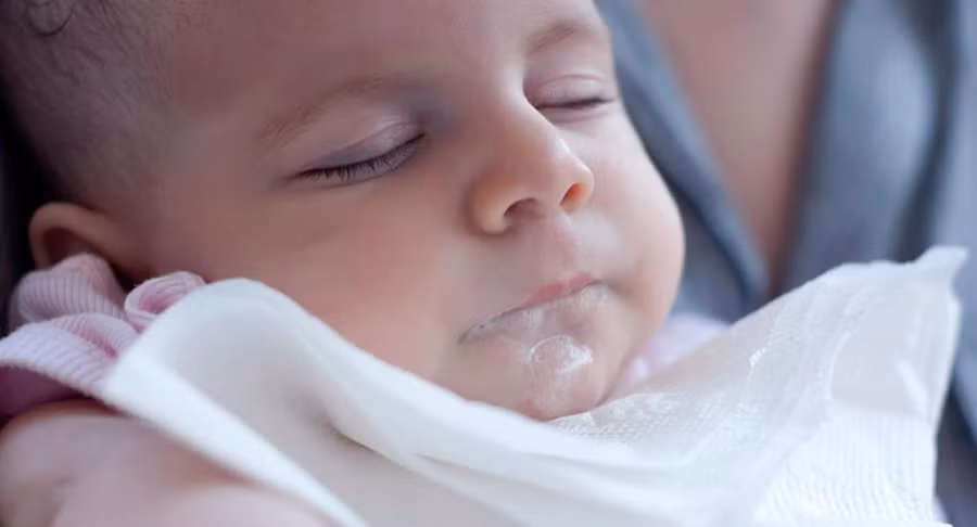 bayi-muntah-1024x554
