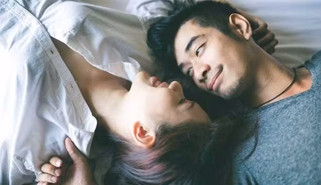 Đàn ông càng có nhiều tiền càng có nhiều cám dỗ vây quanh. Đàn ông càng có nhiều tiền càng có nhiều cám dỗ vây quanh.