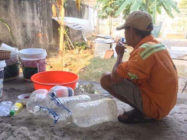 Cảnh tượng ám ảnh trong biệt thự tiền tỷ, cỏ mọc um tùm ở Sài Gòn ảnh 3 Cảnh ám ảnh trong biệt thự tiền tỷ, cỏ mọc um tùm ở Sài Gòn