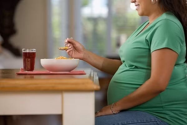 Mẹ bầu béo phì, con trong bụng phải chịu đựng những tác hại khủng khiếp này đây
