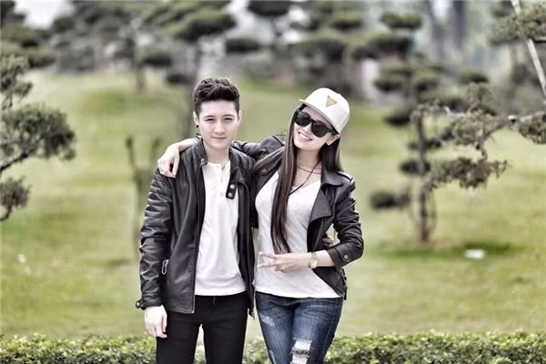 chuyen-tinh-cua-mc-dep-nhat-vtv-va-nguoi-yeu-dong-gioi-kem-7-tuoi--giadinhvietnam.com 9