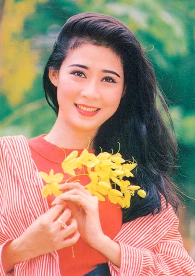Mỹ nhân điện ảnh Diễm Hương sống ở Malaysia với chồng và bốn con