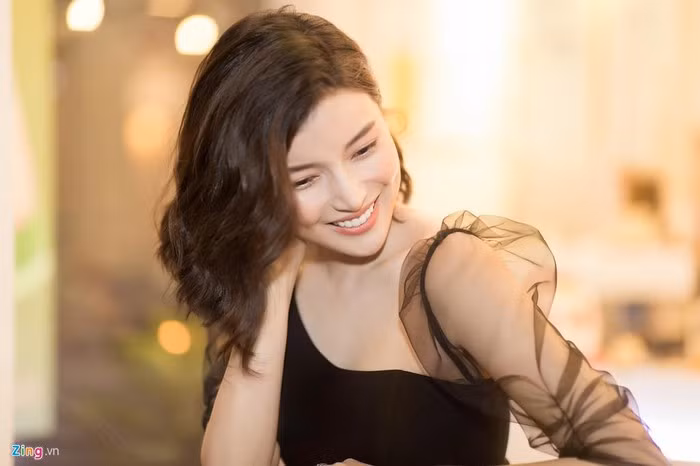 Cao Thái Hà: "Ở nhà chục tỷ đồng, đi xe sang nhưng tôi không vui" ảnh 6