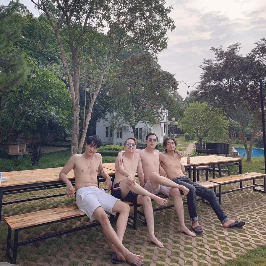 Song Luân đăng ảnh chụp cùng Hữu Vi, vô tình để lộ dung mạo ngày càng xuống cấp của bạn thân-4