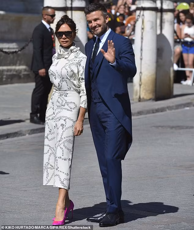 Thương hiệu thời trang Victoria Beckham lỗ khổng lồ ảnh 2 ‘Giật mình’ trước khoản lỗ khổng lồ của thương hiệu thời trang Victoria Beckham - ảnh 2