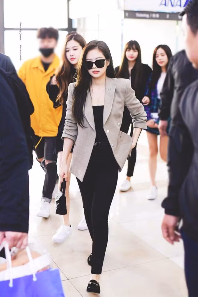 idolfashion1-683x1024-15722539048401012699729