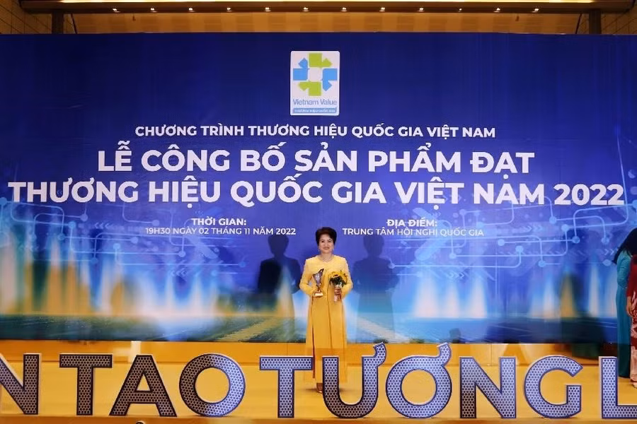 Thương hiệu Quốc gia Việt Nam tạo chỗ đứng vững chắc cho doanh nghiệp trên thị trường. Thương hiệu Quốc gia Việt Nam tạo chỗ đứng vững chắc cho doanh nghiệp trên thị trường.