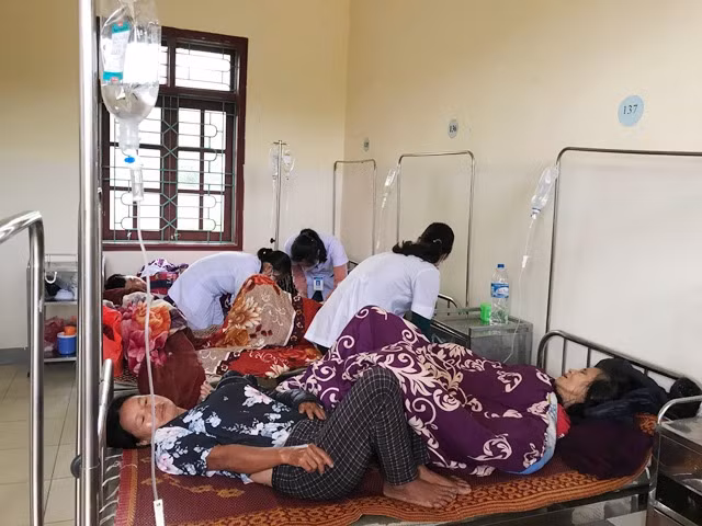 Các bệnh nhân đang được điều trị Các bệnh nhân đang được điều trị
