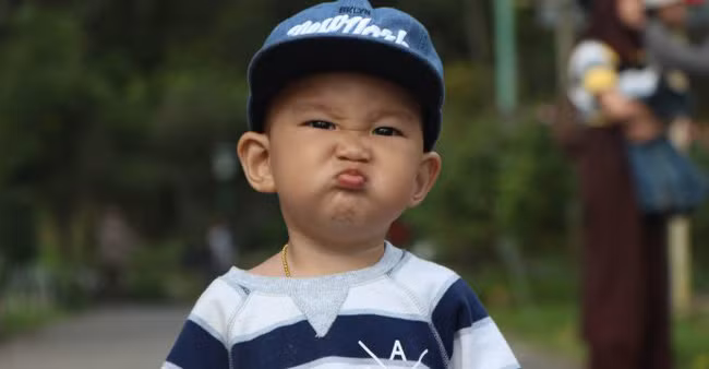 Với 4 hành vi xấu này của trẻ, cách giải quyết tốt nhất là phớt lờ và bỏ qua