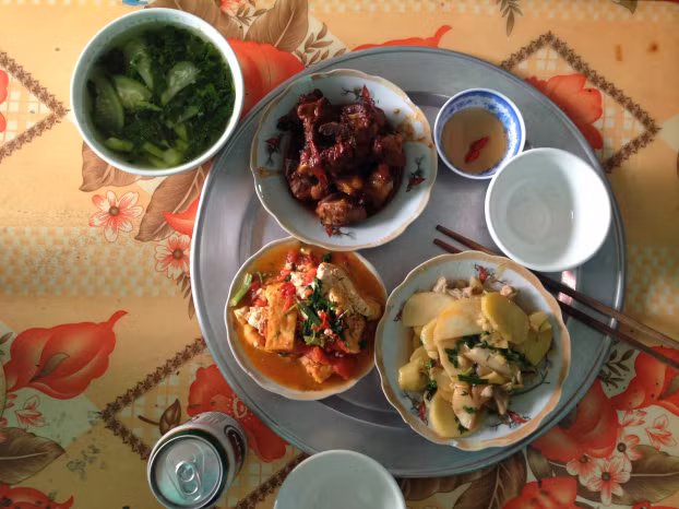 Tại sao không nên ngủ trưa ngay sau khi ăn xong? ảnh 1 Tại sao không nên ngủ trưa ngay sau khi ăn xong? 1