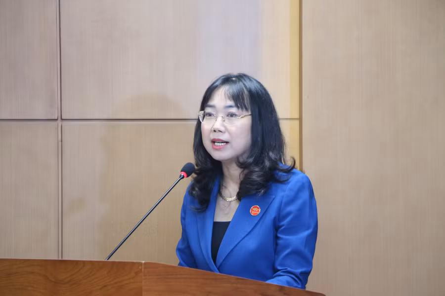 Bà Lê Mai Lan - Phó Chủ tịch Tập đoàn Vingroup kiêm Chủ tịch Đại học VinUni. Bà Lê Mai Lan - Phó Chủ tịch Tập đoàn Vingroup kiêm Chủ tịch Đại học VinUni.
