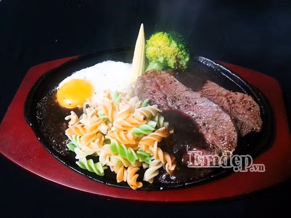 Làm bò bít tết tại nhà ngon chẳng kém ngoài hàng Lam bo bit tet tai nha ngon chang kem ngoai hang