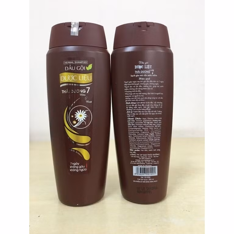 Sản phẩm dầu gội Thái Dương 7 chữa gàu và hỗ trợ bổ sung dưỡng chất giúp nhanh dài tóc.