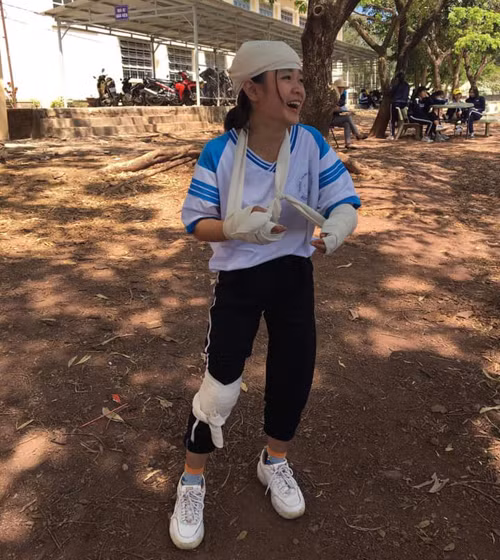 Thân xác hoang tàn không nhận ra.