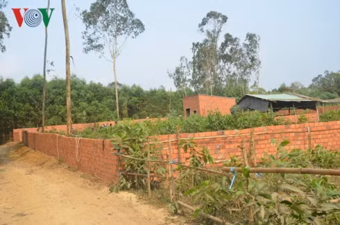 quảng nam dân vội vã xây nhà chờ đền bù hình 1 quang nam dan voi va xay nha cho den bu hinh 1