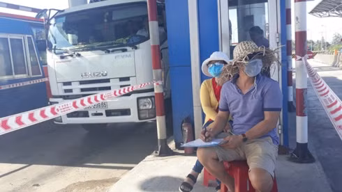 bat dau kiem tra thu phi bot ninh hoa hinh 1