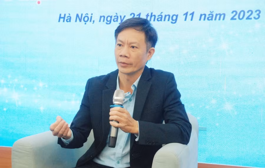 TS Lê Duy Bình, chuyên gia Kinh tế; Giám đốc điều hành Economica Việt Nam trao đổi tại tọa đàm. (Ảnh: Công Phương)