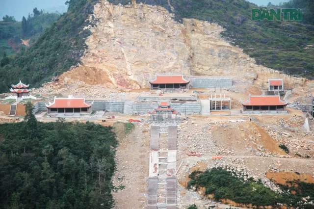 Dự án khu du lịch sinh thái văn hóa tâm linh Lũng Cú (Ảnh: Nguyễn Trường).