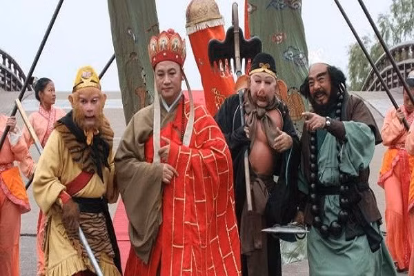 Bé gái học lớp 5 phát hiện hạt sạn lớn trong "Tây du ký" ảnh 2 Bé gái học lớp 5 phát hiện hạt sạn lớn trong