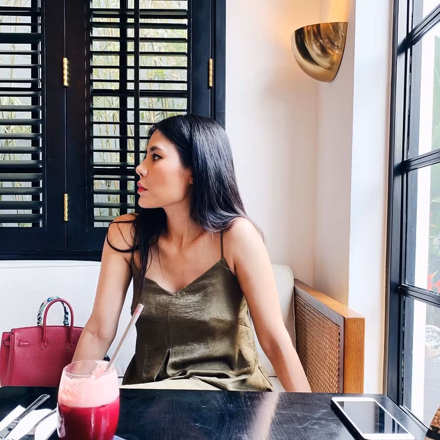 Tay chơi hàng hiệu có tiếng bóc phốt Sĩ Thanh dùng hàng nhái là ai? ảnh 14