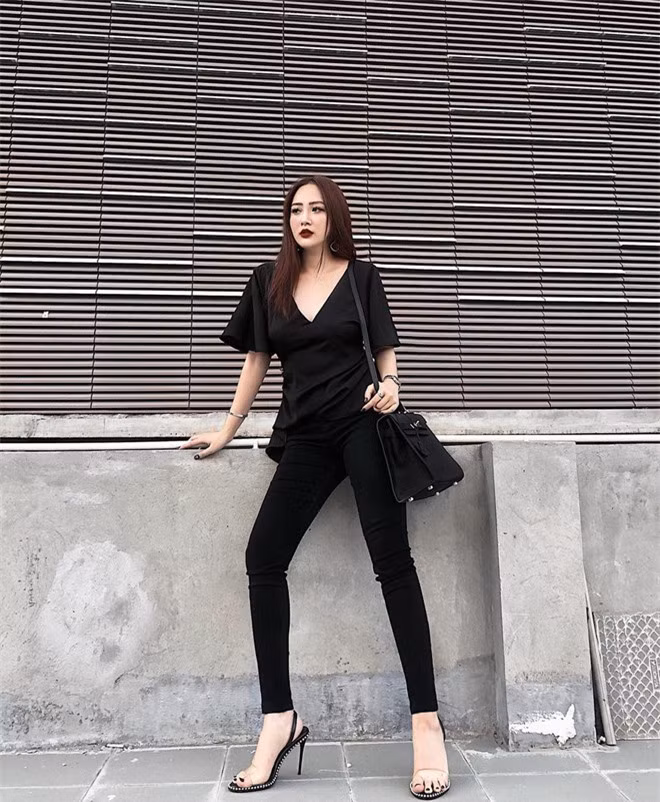 Hội “em họ” của người nổi tiếng: Ai cũng xinh nức nở, gu thời trang chẳng thua kém fashionista ảnh 32 Hội “em họ” của người nổi tiếng: Ai cũng xinh nức nở, gu thời trang chẳng thua kém fashionista ảnh 32