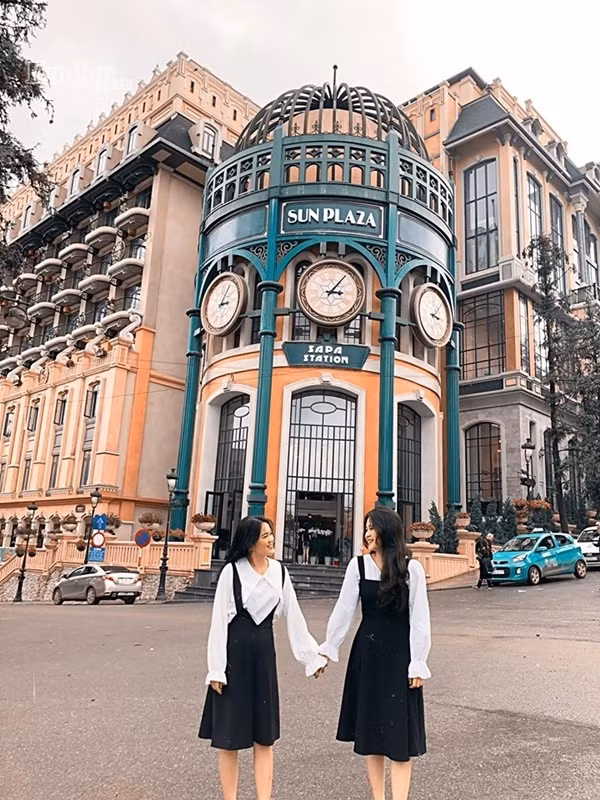 Cuộc đời phải có một cô em gái để cùng nhau diện đồ đôi đẹp như mơ đến Sa Pa du lịch